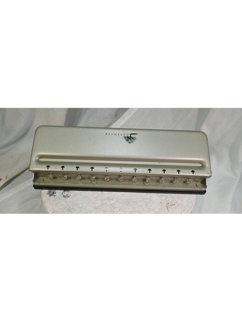 Levenger Circa Universal 11-Hole Discbound Punch Slide Notebook Planner Used